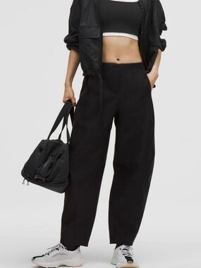 Lululemon Twill Mid-Rise Barrel-Leg Pant